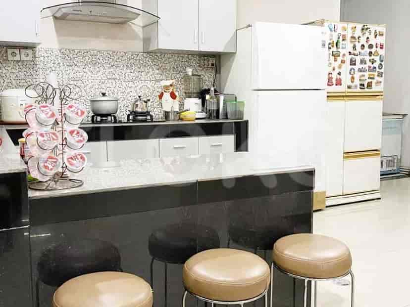 Dijual Ruko Luas 320 m2 di Jalan Duri Kepa, Tanjung Duren 2