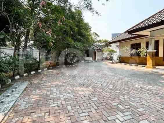 590 sqm, 7 BR house for rent in Menteng, Menteng - RHA246 6