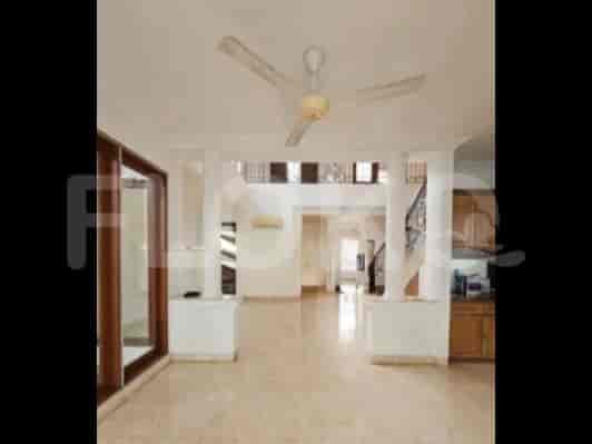 Dijual Rumah 4 BR, Luas 350 m2 di Cluster Pejaten, Pejaten - RHAS868 4