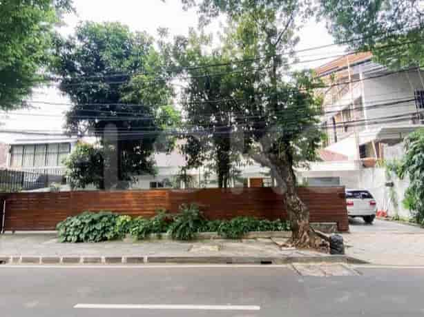 Disewakan Rumah 3 BR, Luas 457 m2 di Menteng, Menteng - RHA3fe 1