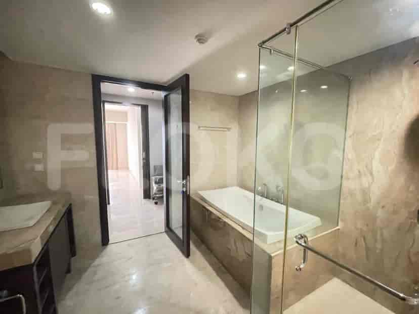 Rent 2 Bedroom on the 31st Floor of Ciputra World 2 Apartment: Flokq 2