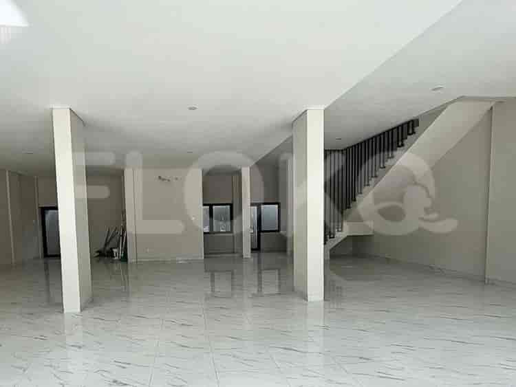 348 sqm, shophouse for rent in Kota Wisata, Cibubur - RKR53a 2