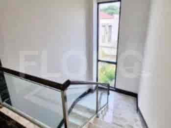 RHAS9c6, 2 Floors House for Sale in Gandaria | Prime Location 5