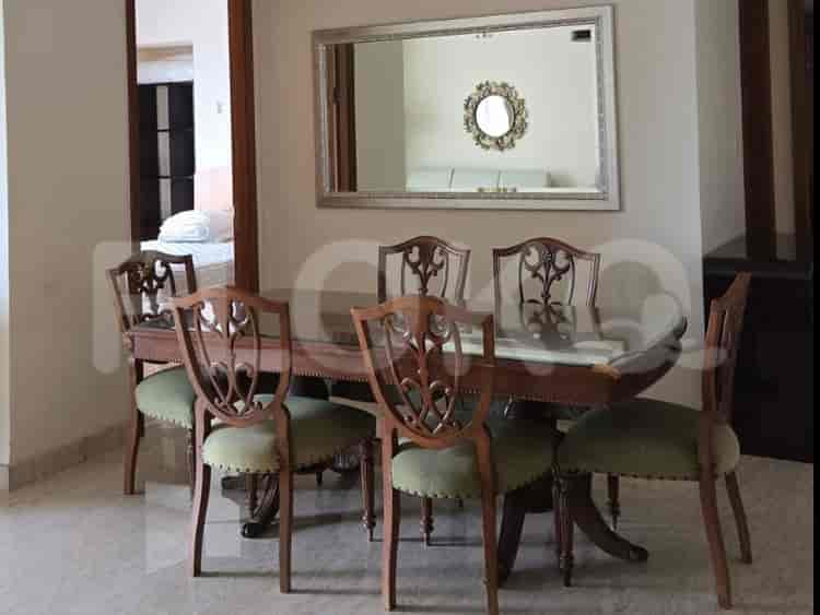 2 Bedroom on Middle Floor for Rent in Pakubuwono Residence - fga3eb 2