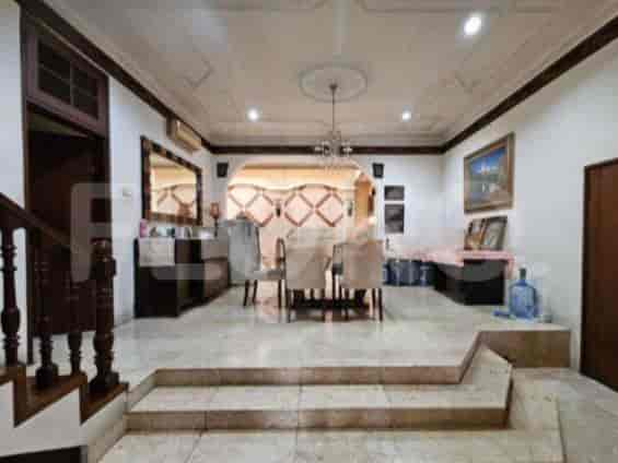 350 sqm, 4 BR house for sale in Tomang Area, Grogol - RHASf73 4