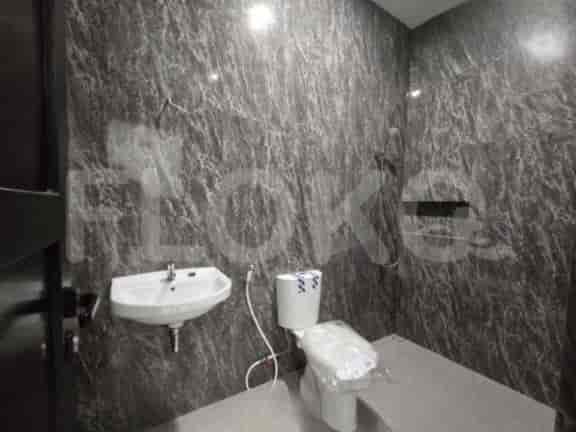 RHASe8e, 3 Floors House in Meruya for Sale | 4BR Near Puri Indah Mall 5