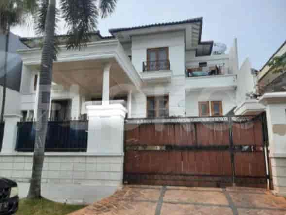 RHASa65 | House in Kebon Jeruk for Sale with Balcony 1