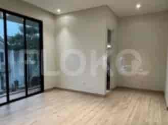 Dijual Rumah 4 BR, Luas 130 m2 di BSD, Tangerang - RHASd79 3