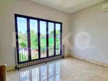 RHAS9c6, 2 Floors House for Sale in Gandaria | Prime Location 3
