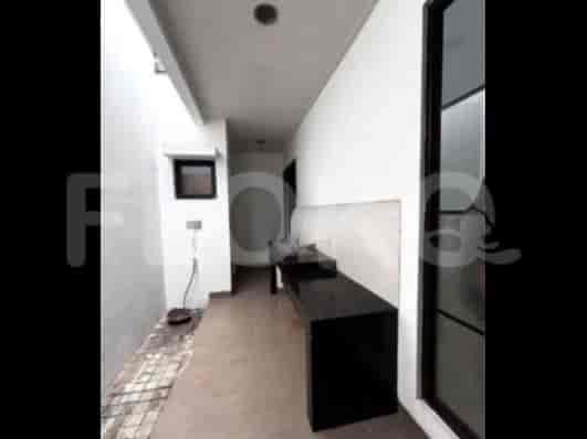 Dijual Rumah 4 BR, Luas 120 m2 di Green Lake City, Tangerang - RHASae4 3