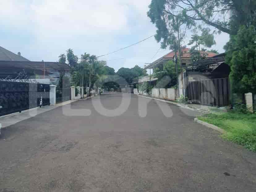 Dijual Tanah Luas 615 m2 di Jl Raya Pejaten, Pejaten 3
