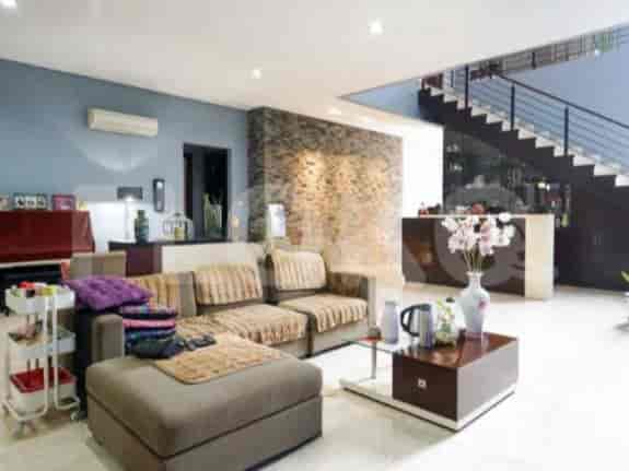 RHAS275, 2-Floor House in Puri Indah for Sale | Semi-Furnished 3