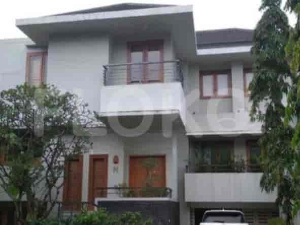 Dijual Rumah 3 BR, Luas 350 m2 di Cluster Lebak Bulus, Lebak Bulus - RHAS4f6 1
