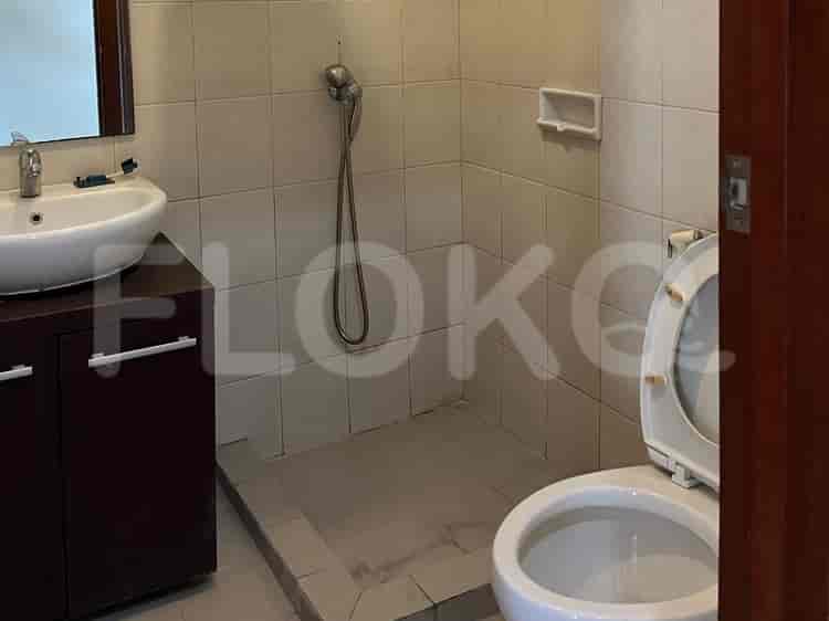 Tipe 3 Kamar Tidur di Lantai Tinggi untuk disewakan di Thamrin Residence Apartemen - fth4ef 4