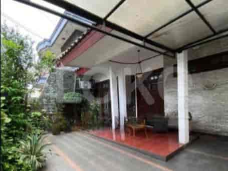 RHASe14 | House in Gandaria for Sale with 5 Bedrooms & 2 Floors 1