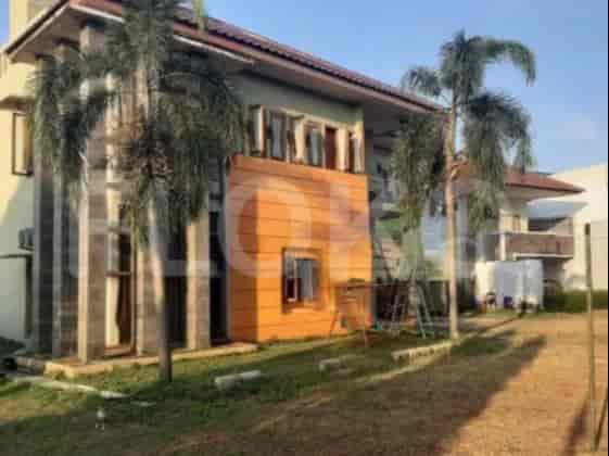 RHAS4ed, 6BR House for Sale in Lenteng Agung | 2 Floors & Balcony 1