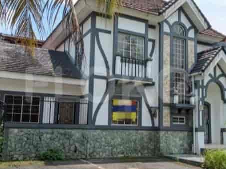 200 sqm, 5 BR house for sale in Sentul City Area, Bogor - RHASecf 1