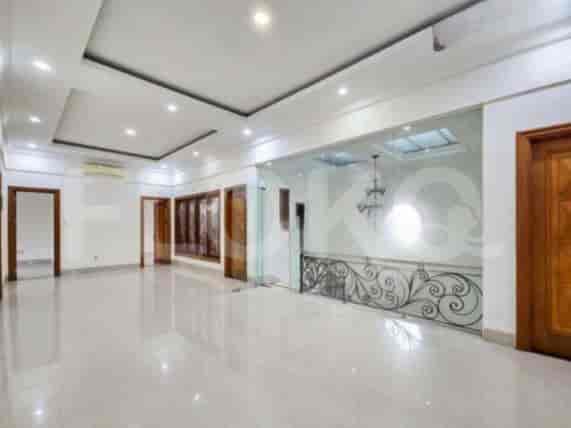 RHASc11, 2 Floors House in Puri Indah for Sale | Spacious & Semi-Furnished 4