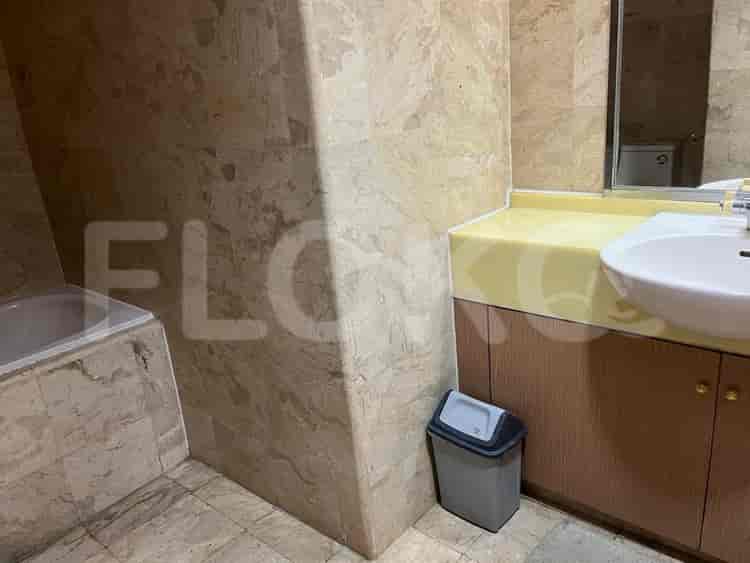 Tipe 2 Kamar Tidur di Lantai Tinggi untuk disewakan di Park Royal Apartemen - fga1e4 6
