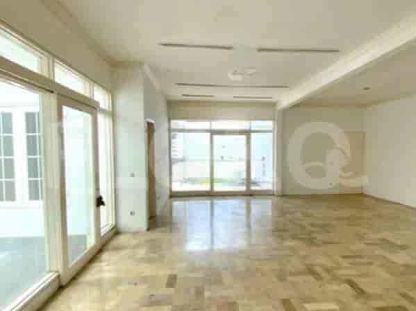 Dijual Rumah 2 BR, Luas 180 m2 di Pondok Indah - Jakarta Selatan, Pondok Indah - RHASb99 2