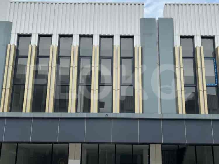 348 sqm, shophouse for rent in Kota Wisata, Cibubur - RKR53a 1