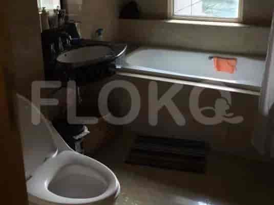 2 Bedroom on Low Floor for Rent in Senayan Residence - fsea45 3