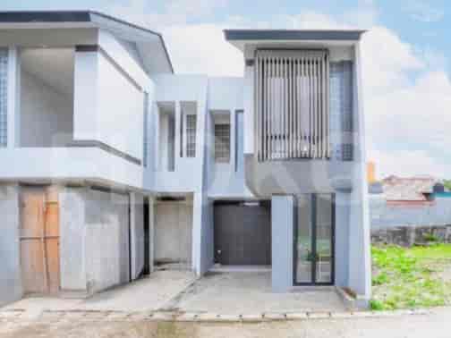 Dijual Rumah 3 BR, Luas 100 m2 di Natavasa Townhouse, Depok - RHAS61a 1