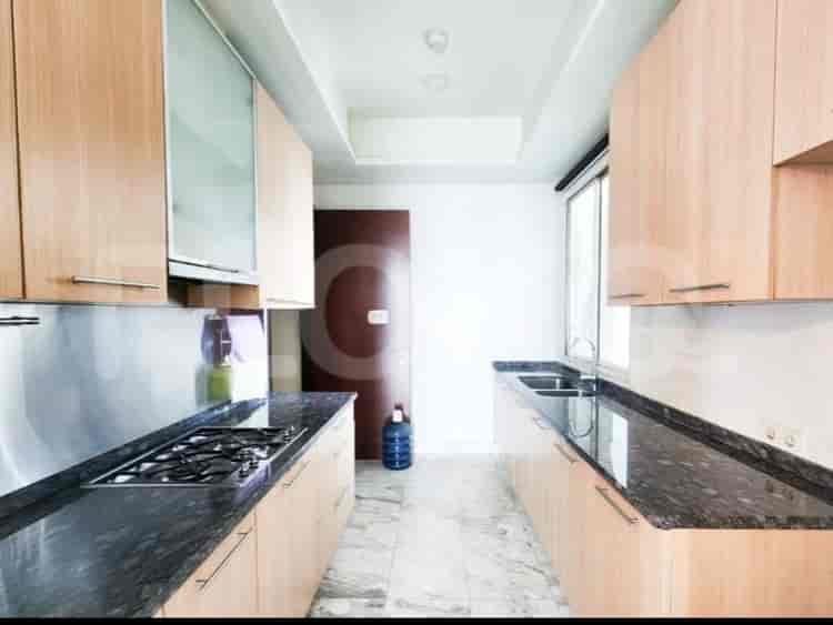 3 Bedroom on Middle Floor for Rent in The Peak Apartment - fsu5dd 6