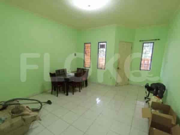 Disewakan Rumah 3 BR, Luas 135 m2 di Taman Surya 3 - Kalideres, Cengkareng - RHA3bd 2