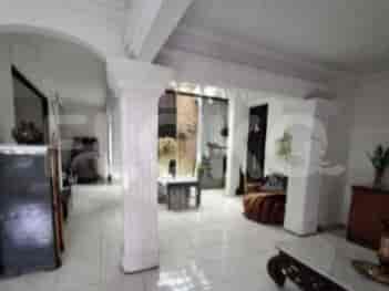 RHAS4ee | House in Palmerah for Sale with 6 Bedrooms 3