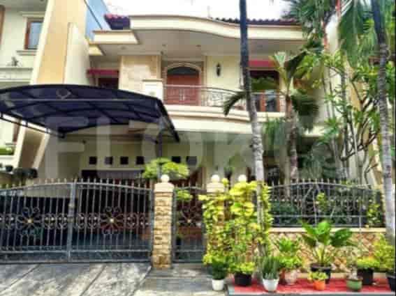RHASb6e, 2 Floors House in West Jakarta | For Sale 1