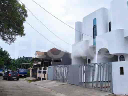 Dijual Tanah Luas 250 m2 di Jl Raya Meruya Utara, Meruya 3