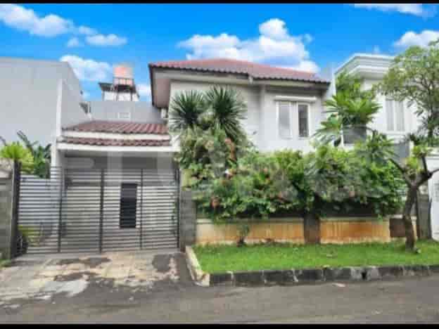 RHAS0d7 - House Kebon Jeruk for Sale | 2 Floors & Semi-Furnished 1
