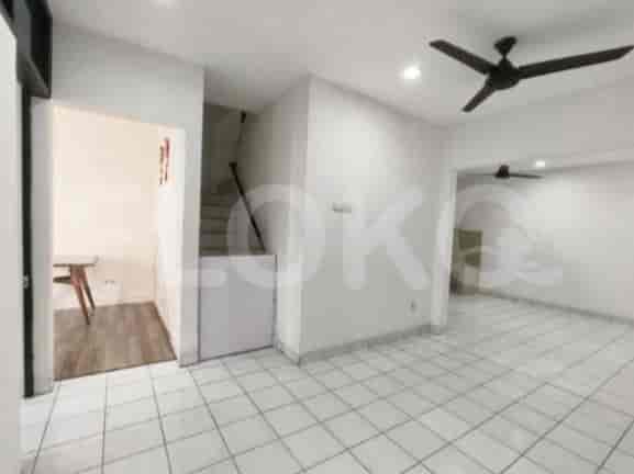 Dijual Rumah 3 BR, Luas 150 m2 di Cengkareng - Jakarta Barat, Cengkareng - RHASbb9 4