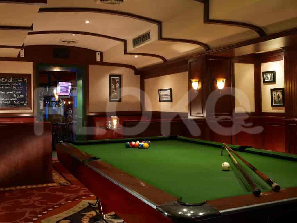 kristal billiard2_nw.jpg