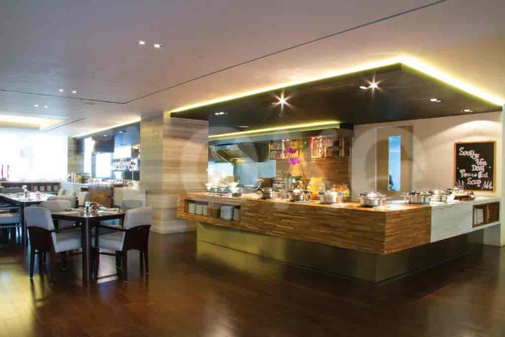 kristal breakfast buffet_nw.jpg