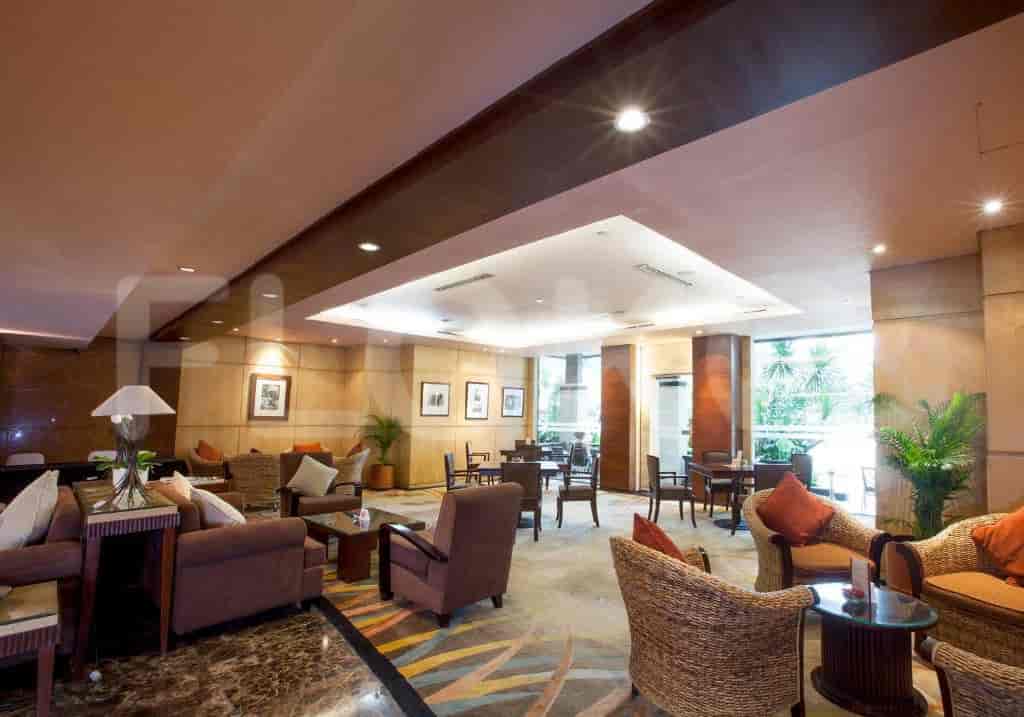 kristal lobby lounge_nw.jpg