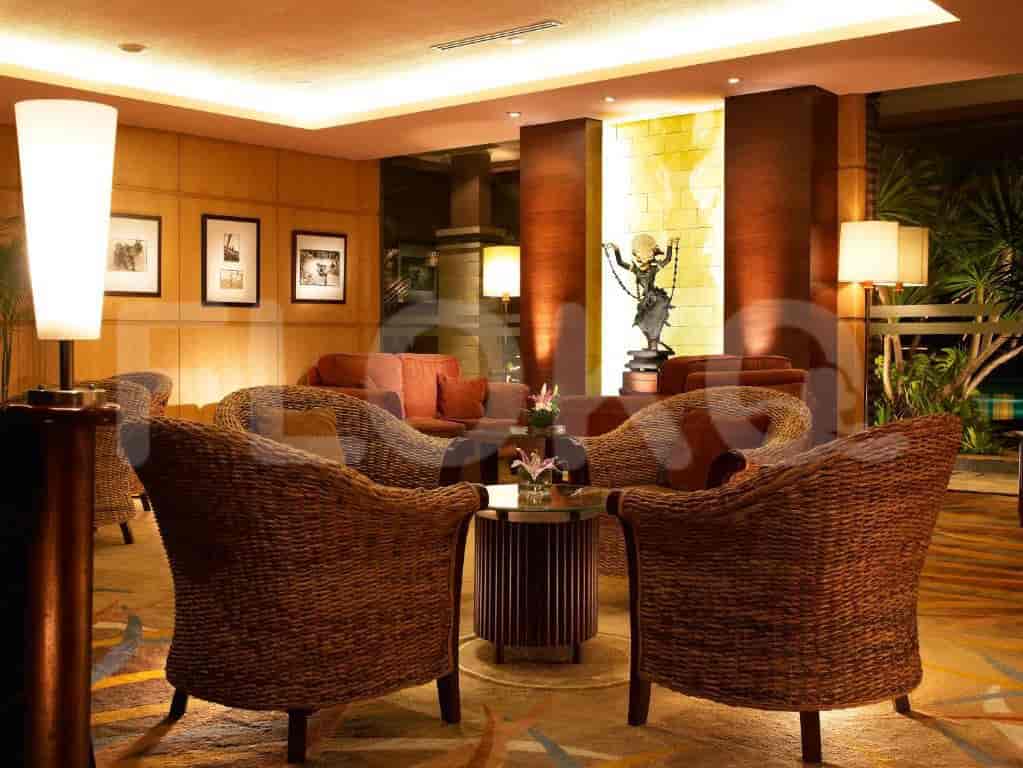 kristal lounge_nw.jpg