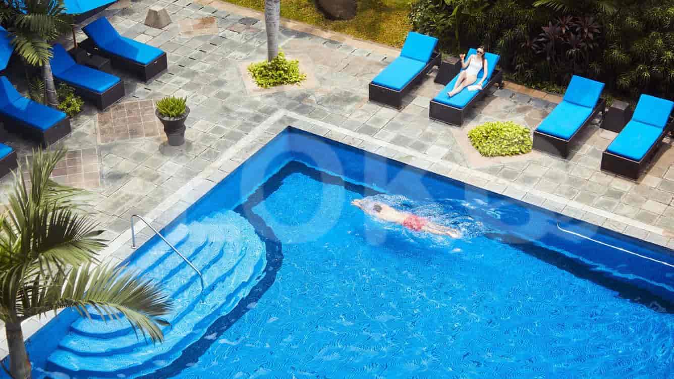 le meridien pool_nw.jpg