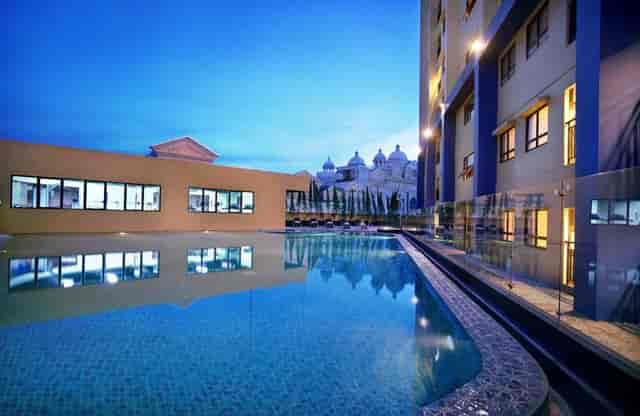 Sewa Apartemen Atria Residence Paramount