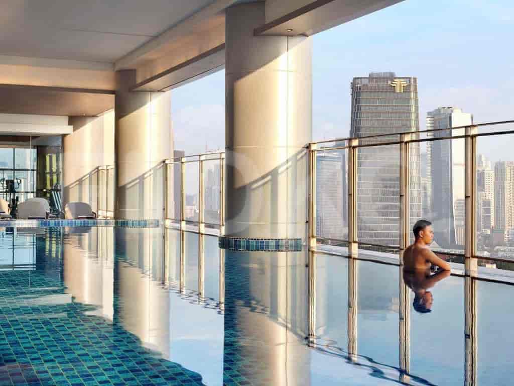 mercure gatsu pool3_nw.jpg