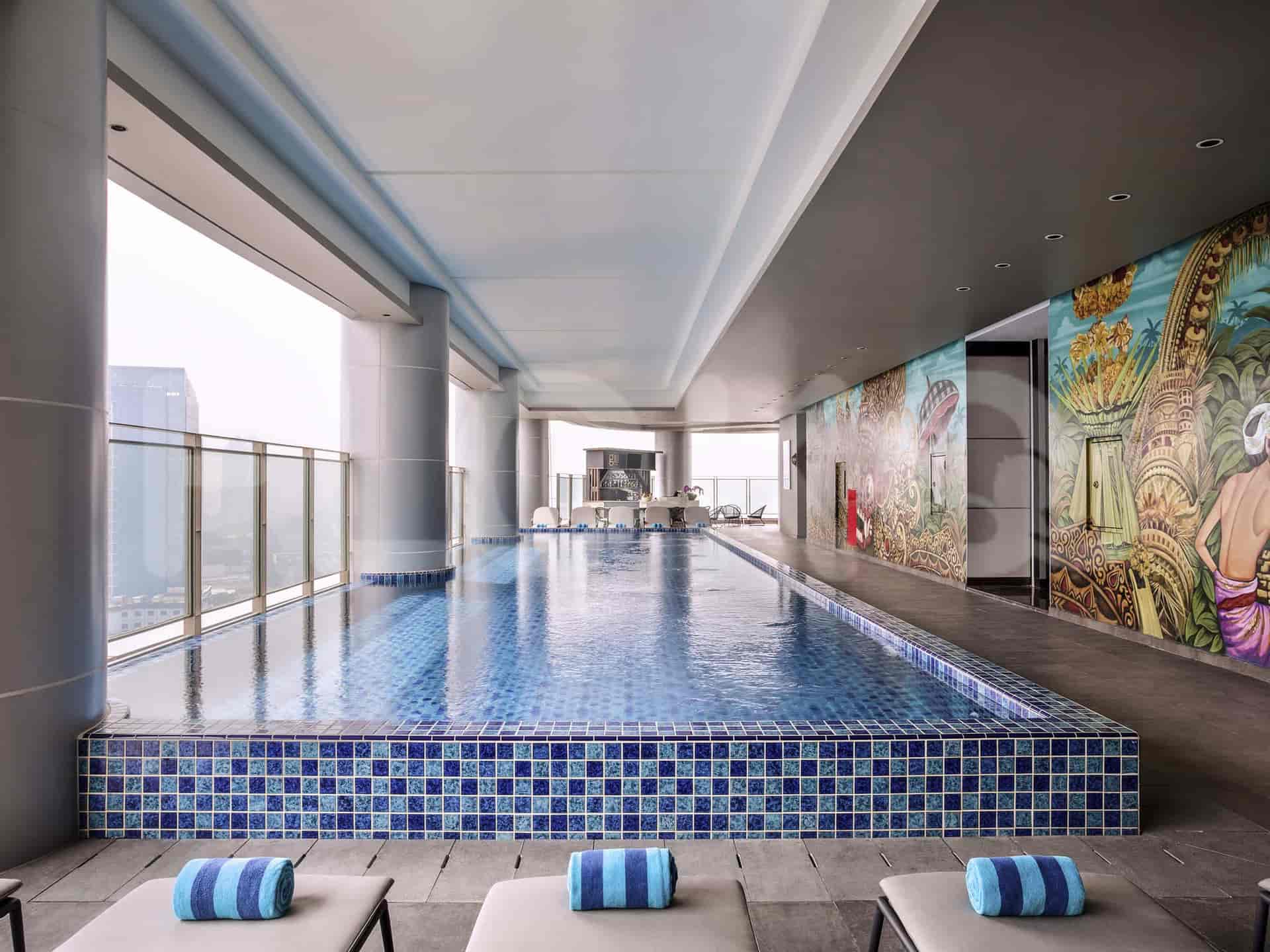 mercure gatsu pool_nw.jpg