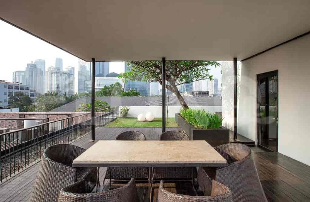 miers rooftop2_nw.jpg