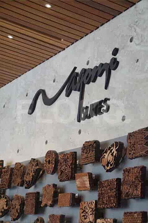 nagomi sign_nw.jpg
