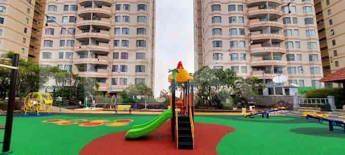 pb playgrounf_nw.jpg