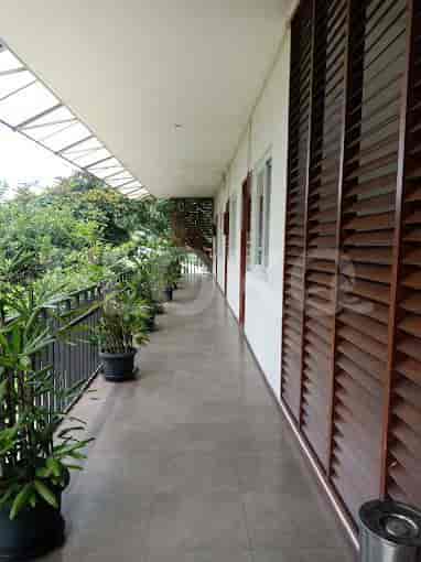 pejaten hallway2_nw.jpg