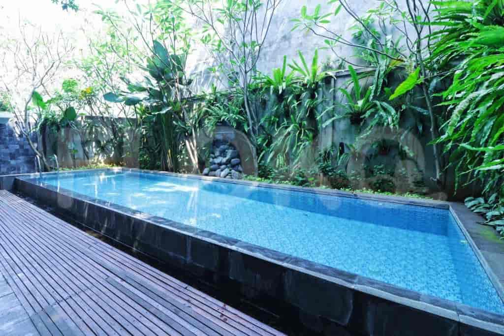 pejaten swimming pool2_nw.jpg