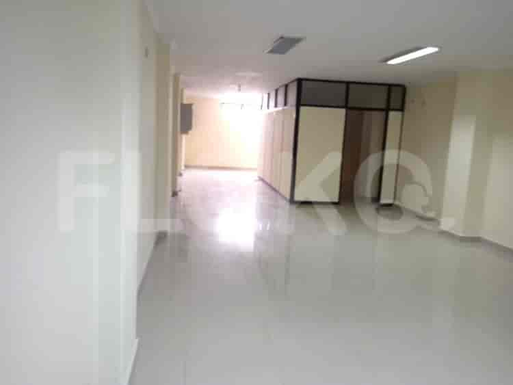 400 sqm, shophouse for rent in Cideng Timur, Tanah Abang - RKR1f7 2