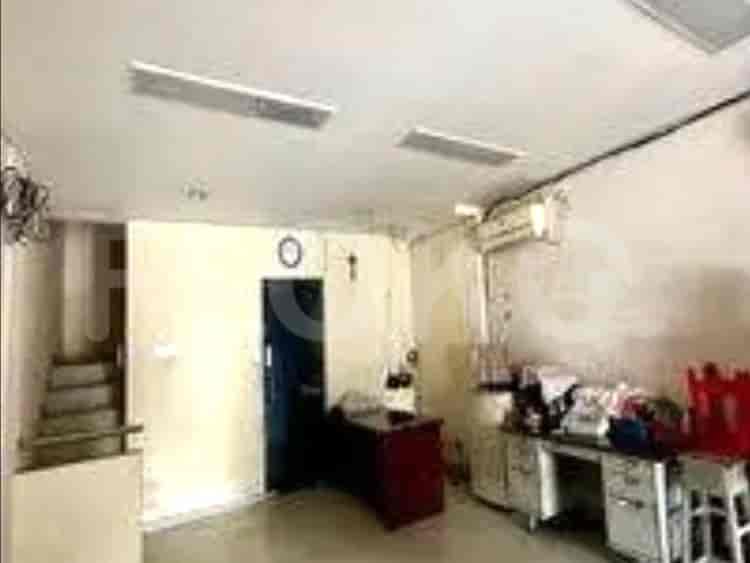 195 sqm, shophouse for sale in Petojo, Tanah Abang - RKSea1 2