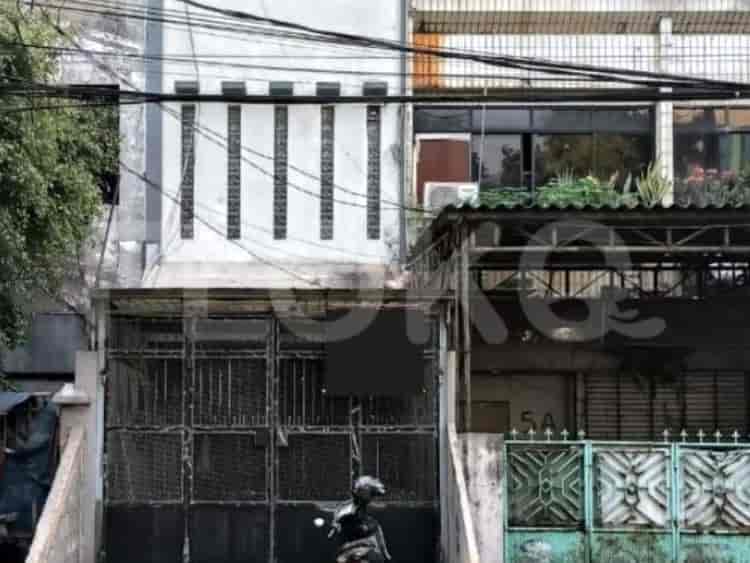 480 sqm, shophouse for rent in Cideng Timur, Tanah Abang - RKRb1a 1
